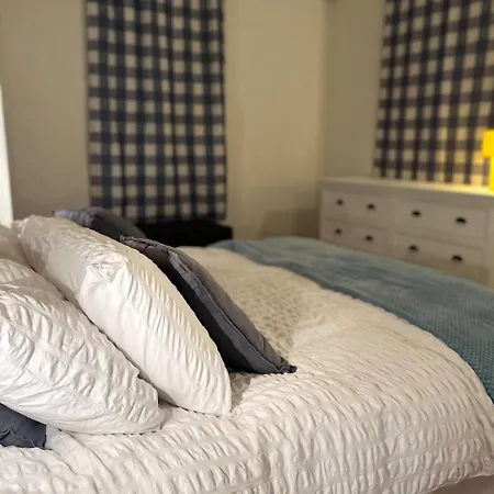 Petite Maison De Charme Au Bord De La Piscine Saint-Quentin-la-Poterie