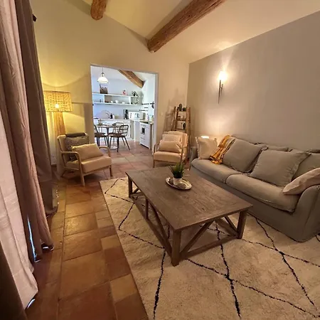 Petite Maison De Charme Au Bord De La Piscine Feriehus Saint-Quentin-la-Poterie