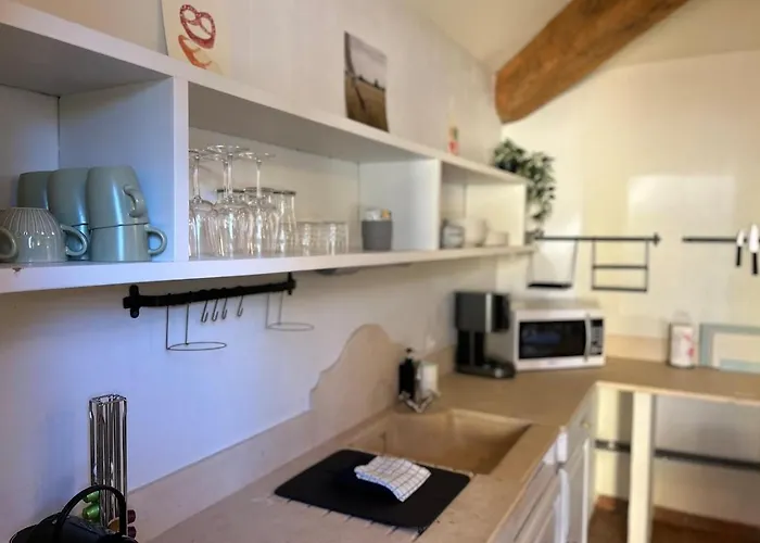 Feriehus Petite Maison De Charme Au Bord De La Piscine *