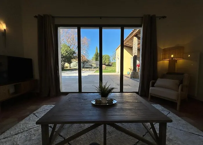 Feriehus Petite Maison De Charme Au Bord De La Piscine